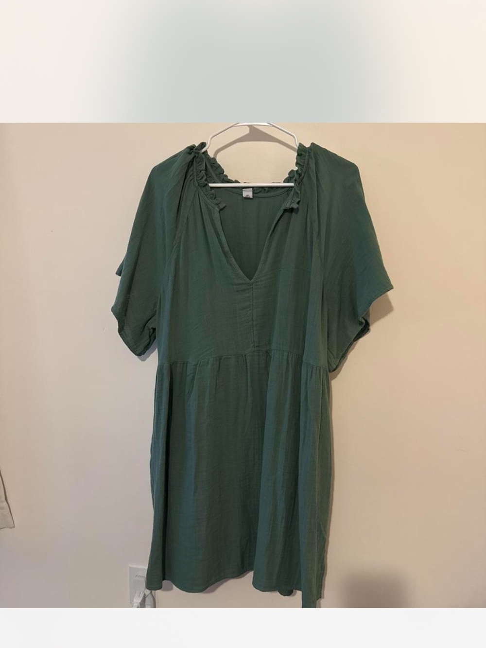 Old Navy Forest Green V-Neck Short Sleeve Dress